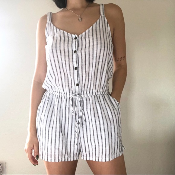 Old Navy Pants - Old navy White Striped Romper Size S